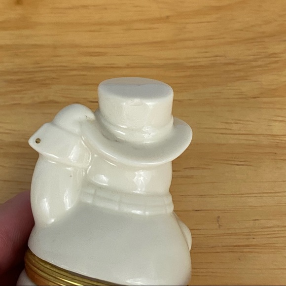 Vintage Lenox Treasures Heralding the Season Box Porcelain Hinged Trinket box - Picture 4 of 8